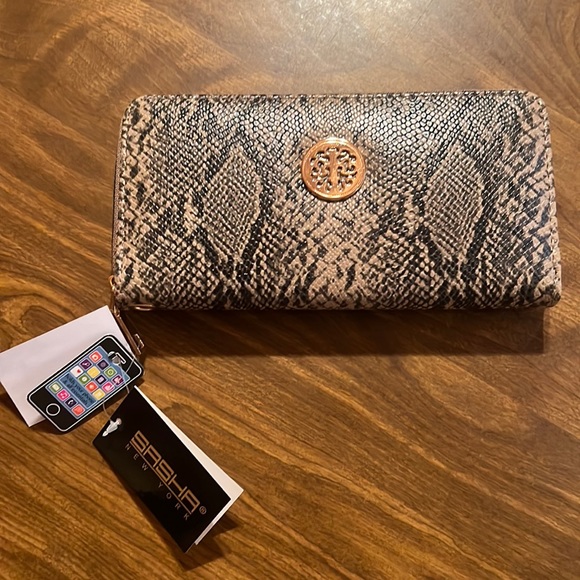3/$20 🦋 Sasha New York Wallet | Faux Snakeskin | NWT - Picture 1 of 5